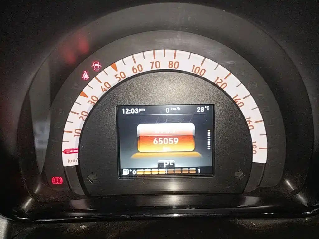 smart Smart Fortwo — миниатюра 12