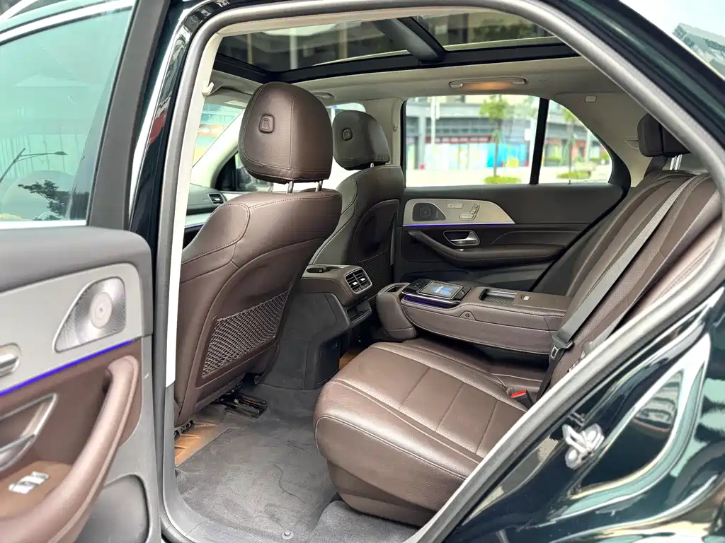 Mercedes-Benz GLE (Import) — миниатюра 6