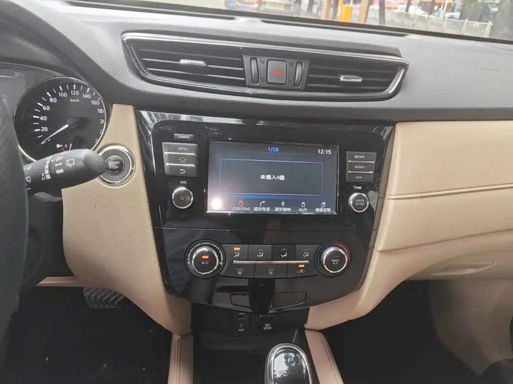 Nissan X-Trail — миниатюра 13