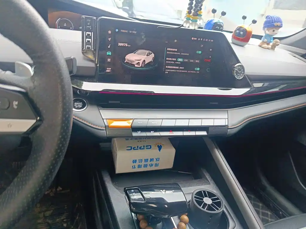 Changan UNI-V — миниатюра 6