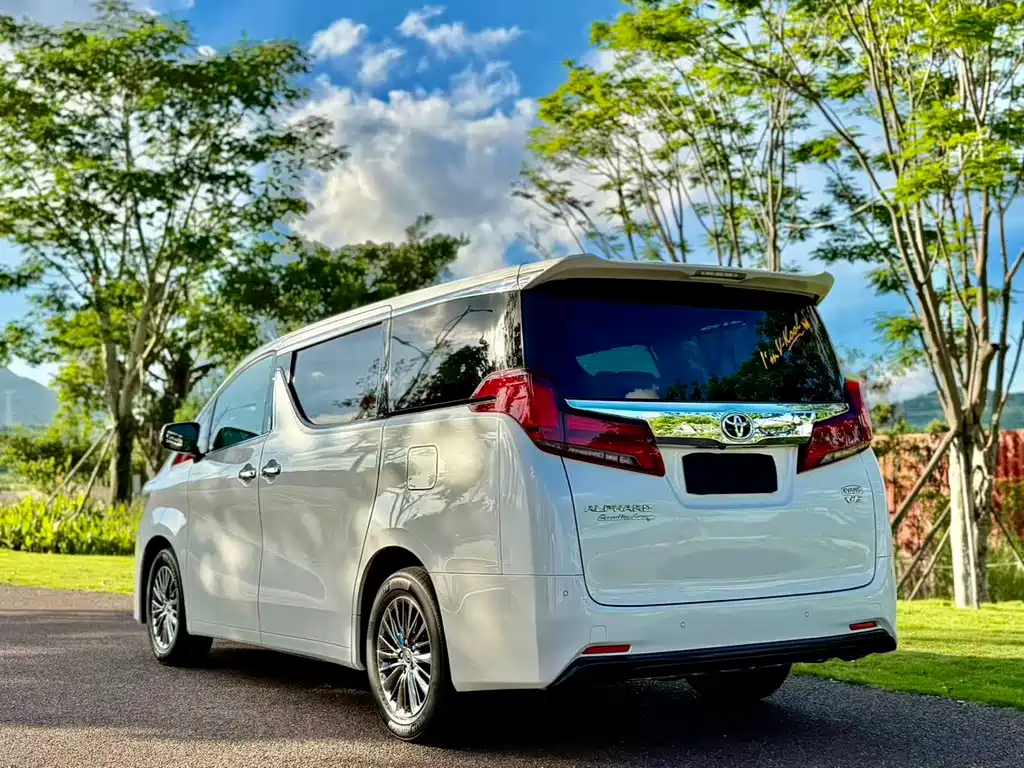 Toyota Alphard 2015 3.5L Luxury