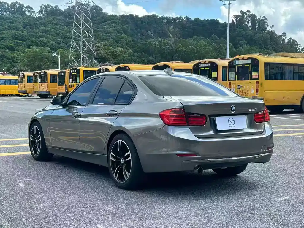 BMW 3 Series — миниатюра 7