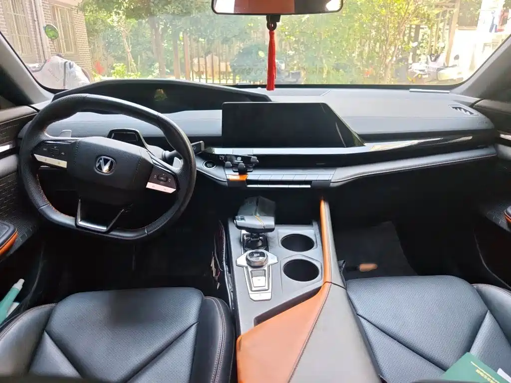 Changan UNI-V — миниатюра 13