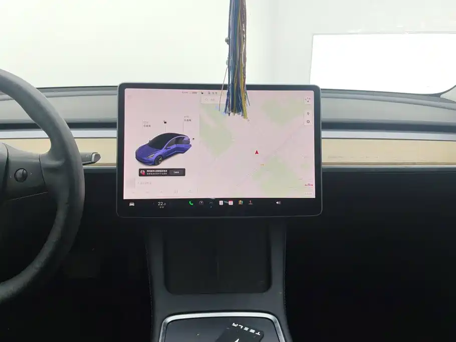 Tesla Model 3 — миниатюра 13