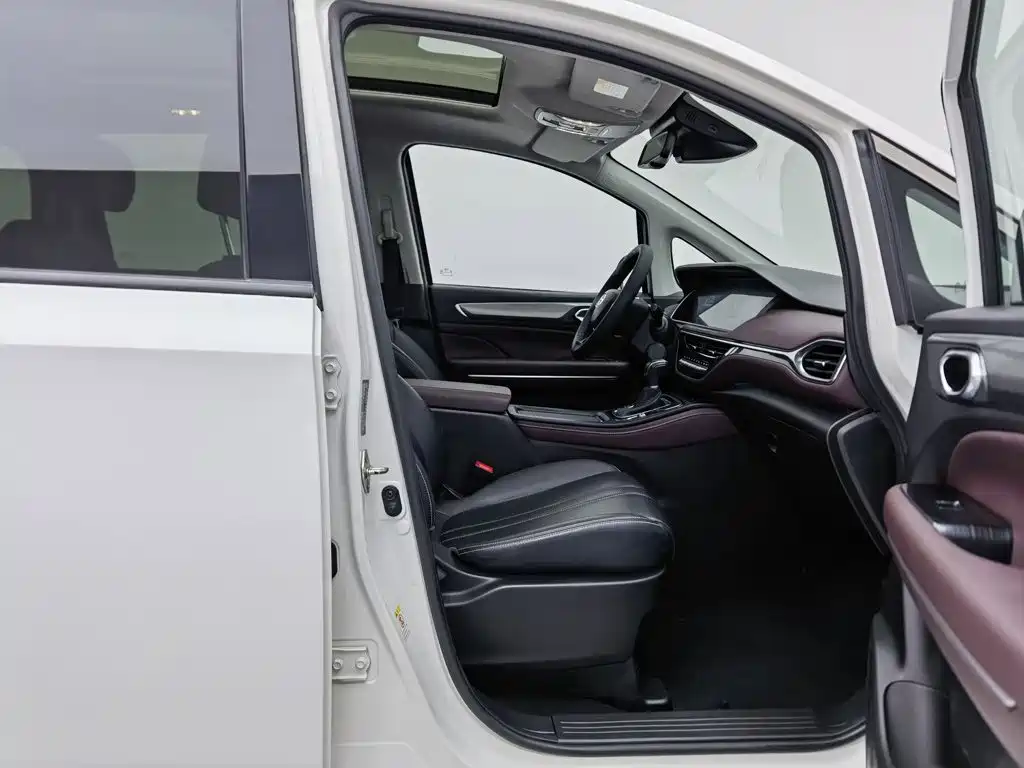 GAC Motor Trumpchi M6 — миниатюра 23