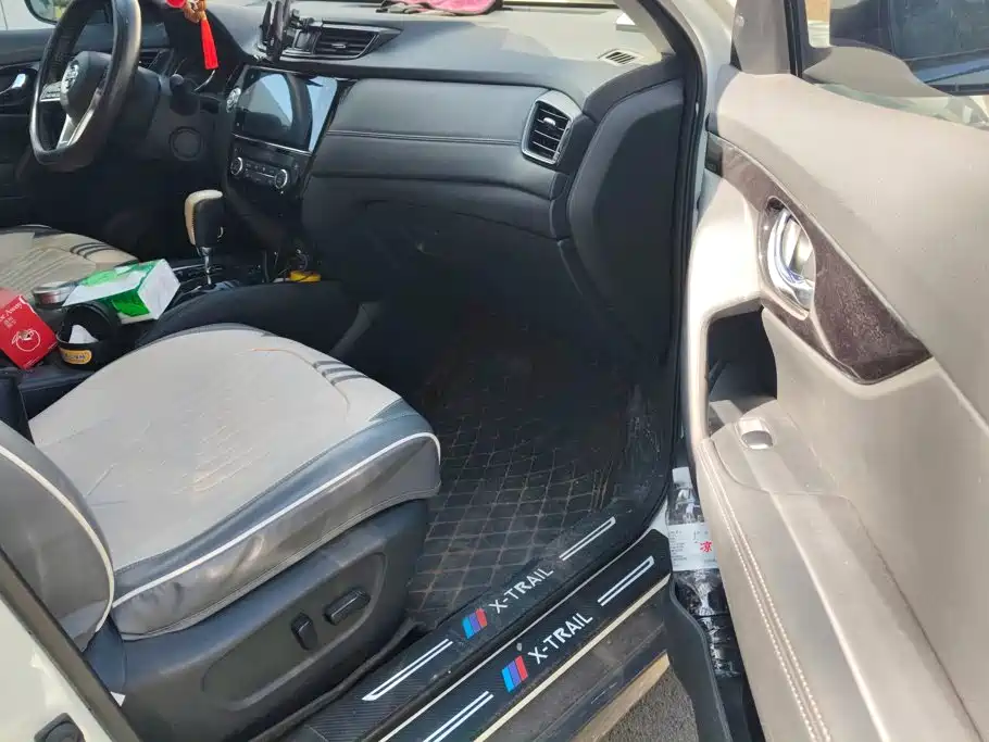 Nissan X-Trail — миниатюра 8