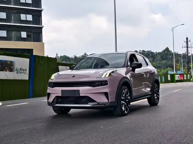 2022 Lynk & Co 06