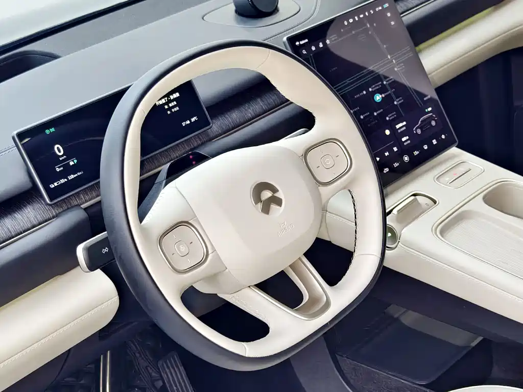 NIO ES6 — миниатюра 9
