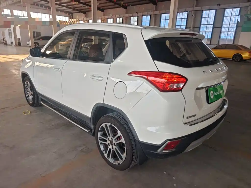 BAIC Senova X35 — миниатюра 5