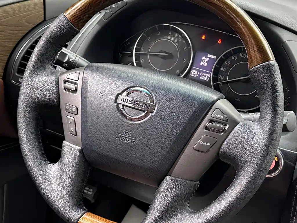 Nissan Patrol — миниатюра 19