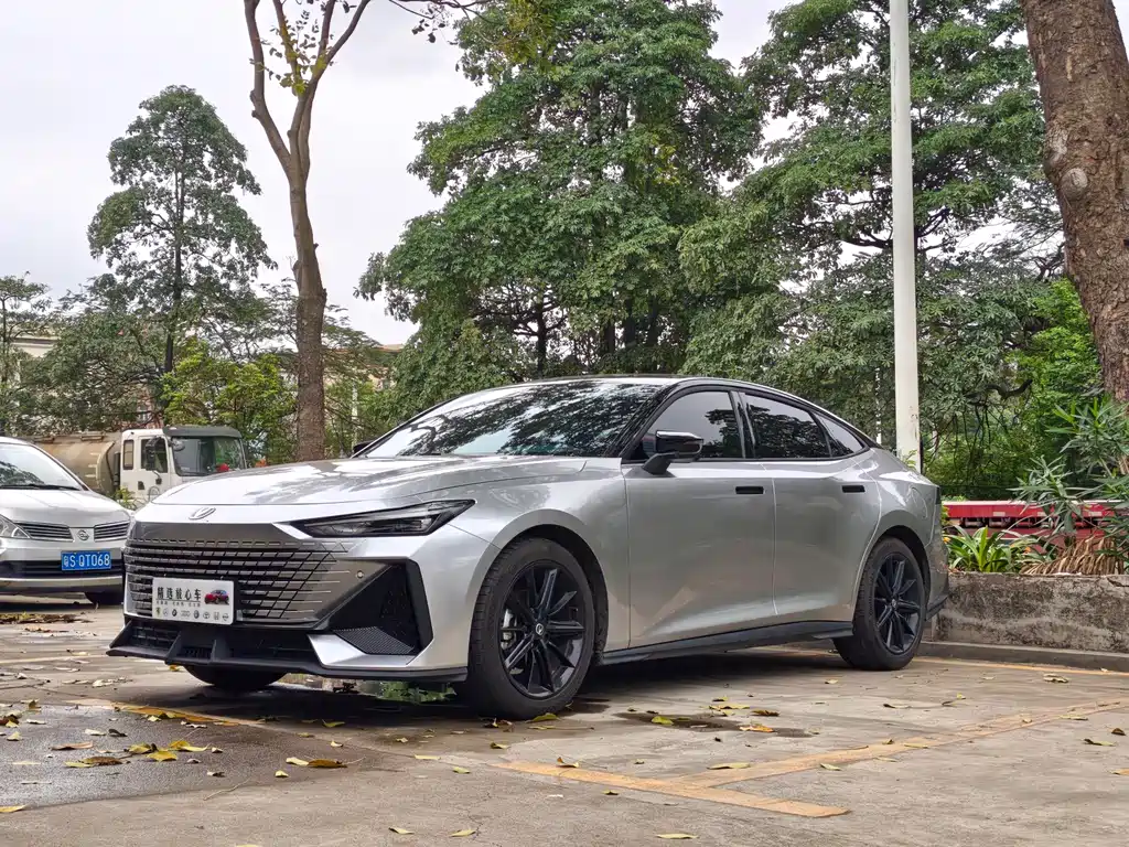 Changan UNI-V 2023