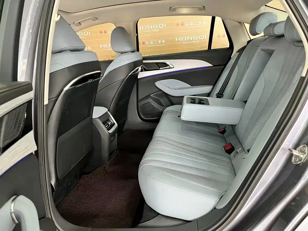 Hongqi Hongqi H5 PHEV — миниатюра 11