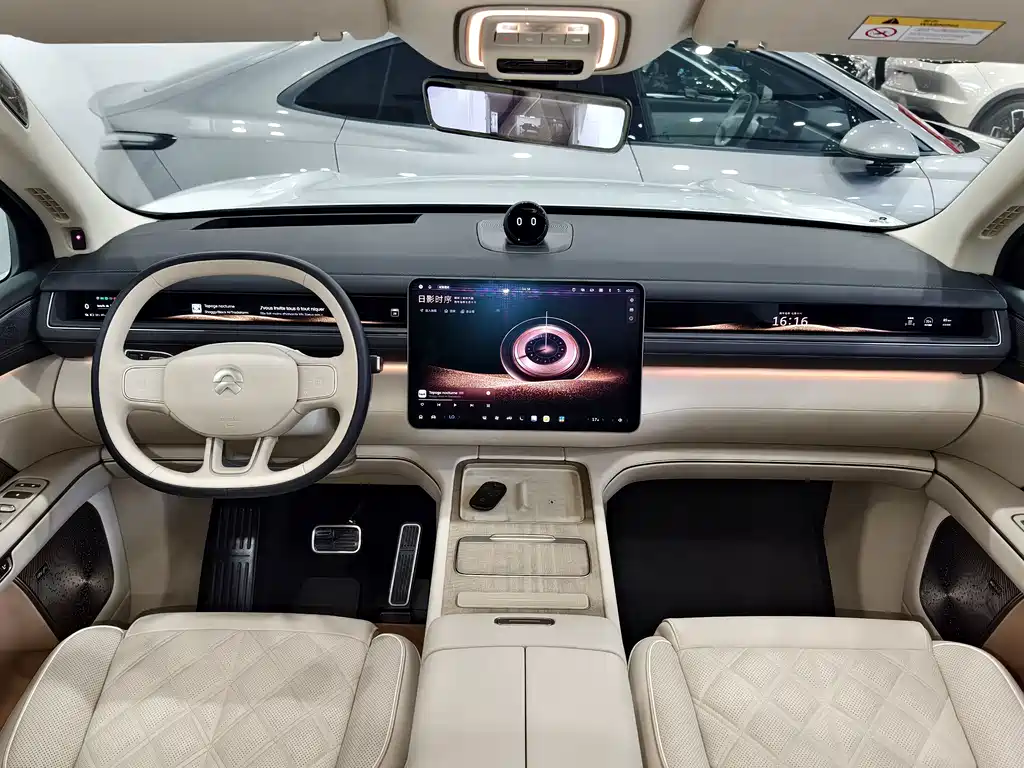NIO ES8 — миниатюра 16