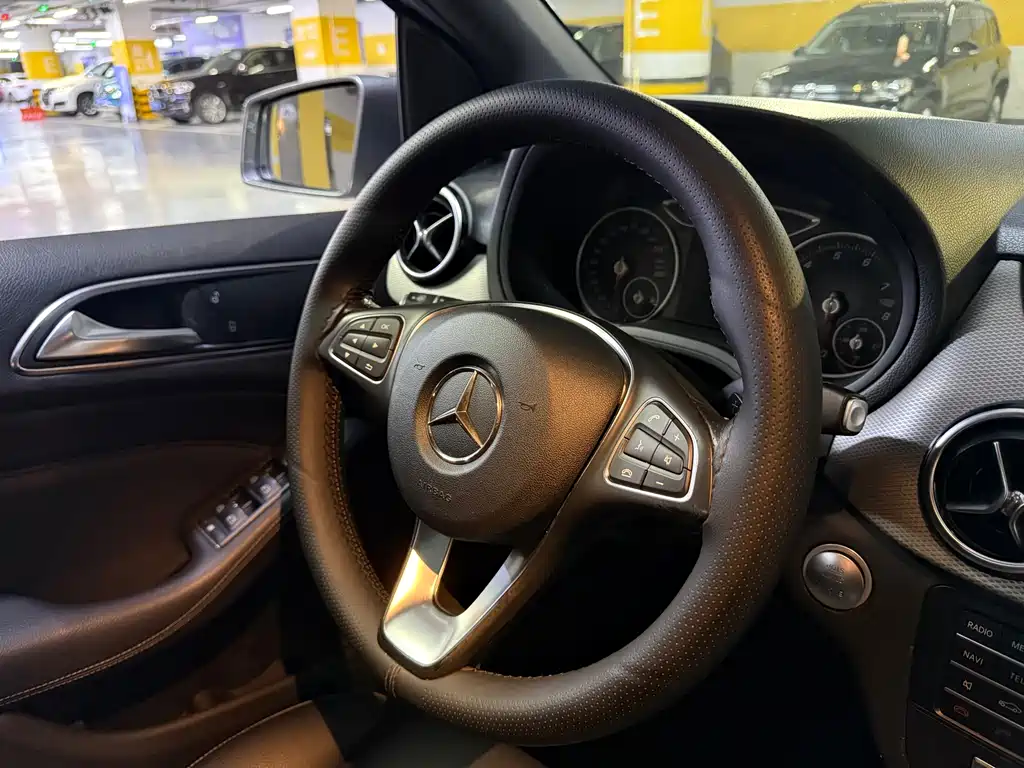 MERCEDES-BENZ B CLASS