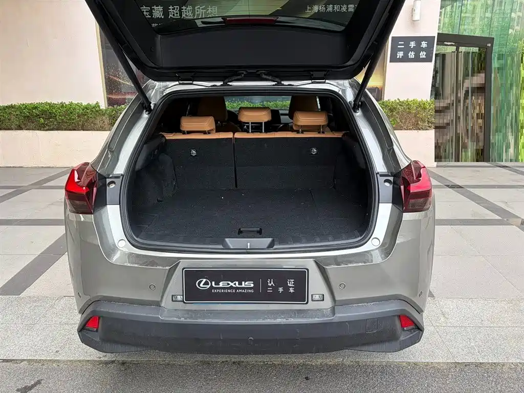 Lexus UX — миниатюра 8