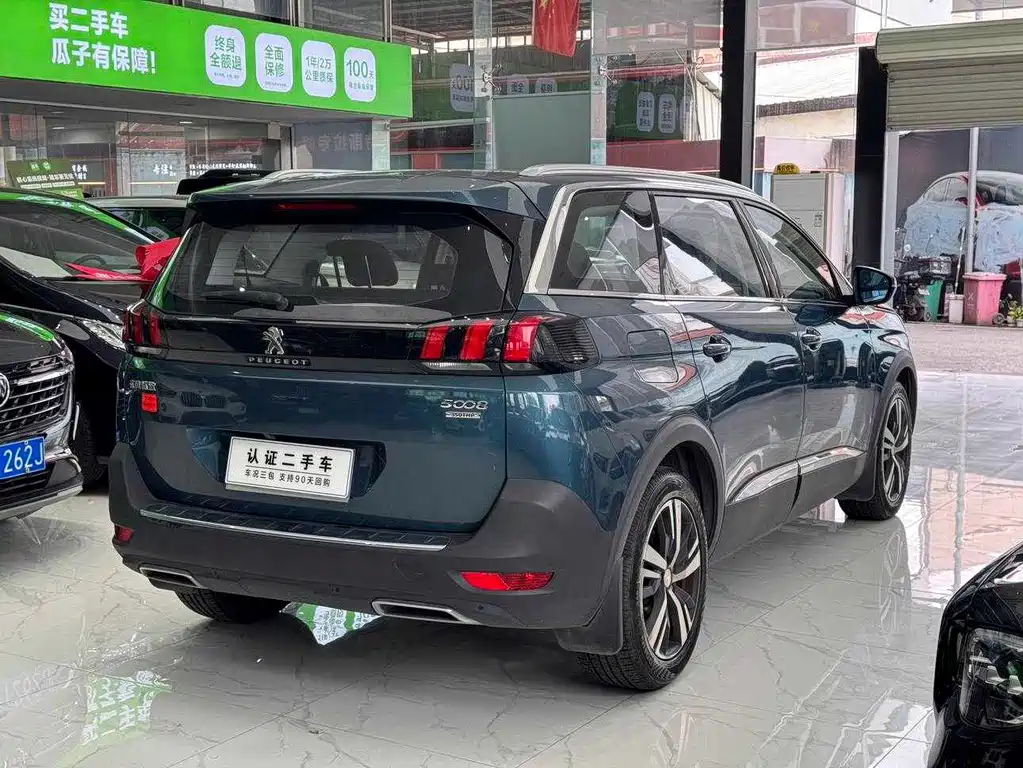 Peugeot 5008 — миниатюра 4