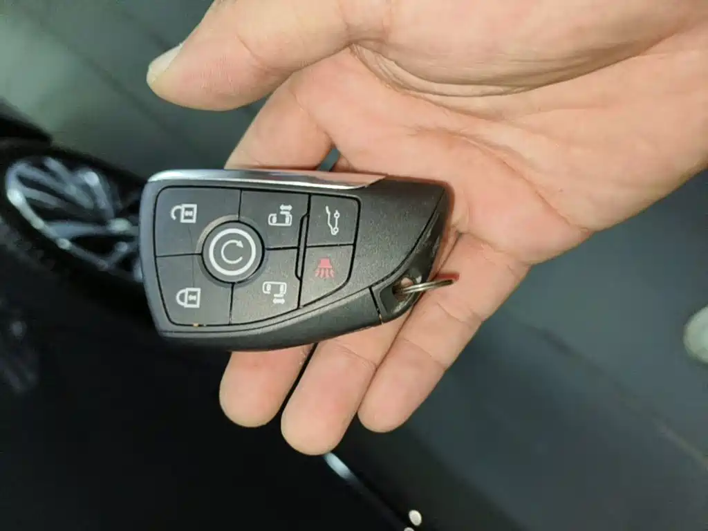 Buick GL8 Hybrid — миниатюра 9