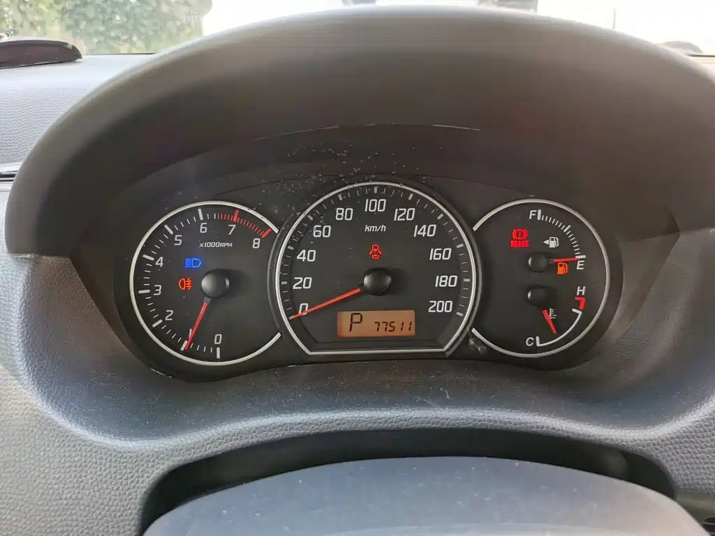 Suzuki Swift — миниатюра 12