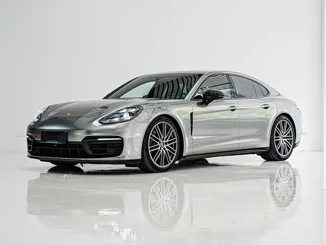 PORSCHE PANAMERA 2022