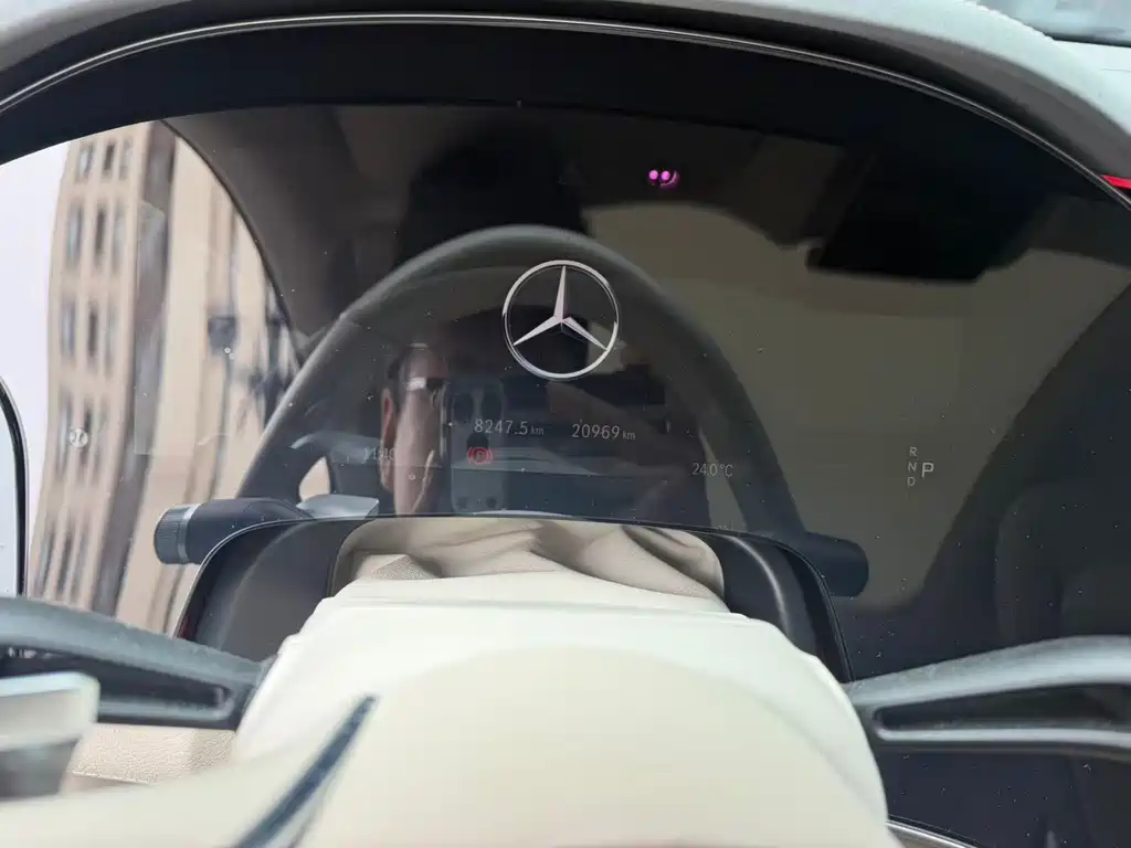Mercedes-Benz EQS SUV — миниатюра 6