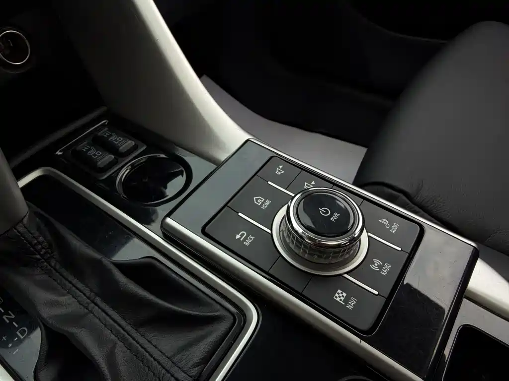 Mitsubishi Eclipse Cross — миниатюра 9