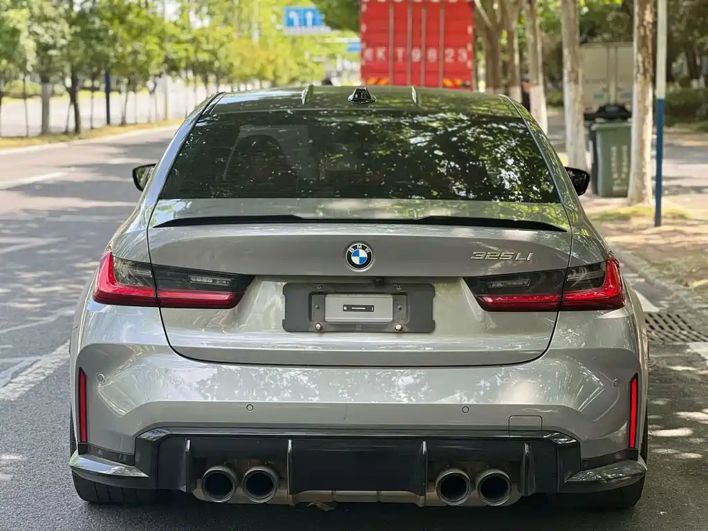 BMW M3 — миниатюра 8