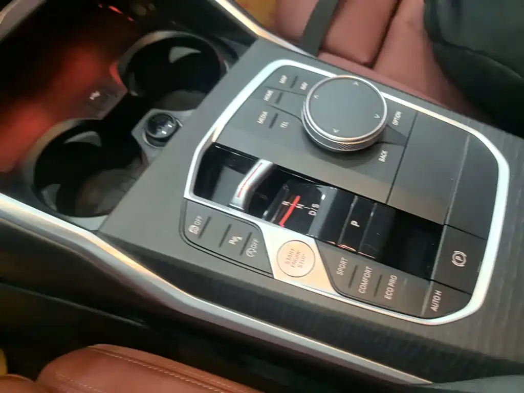 BMW 3 Series — миниатюра 14