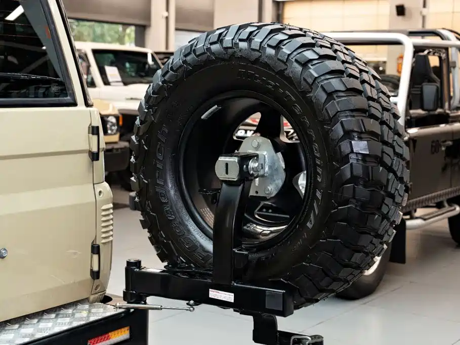 Toyota Land Cruiser — миниатюра 16