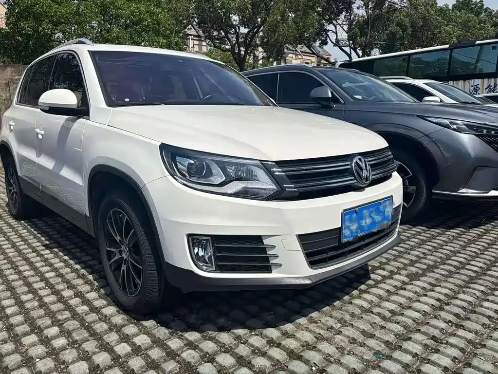 Volkswagen Tiguan — миниатюра 2