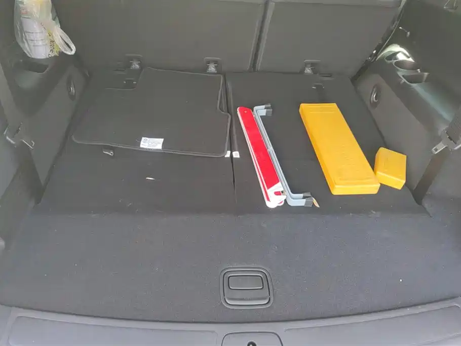 JEEP GRAND COMMANDER