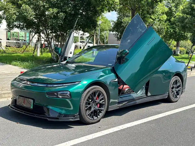 2023 Xpeng P7