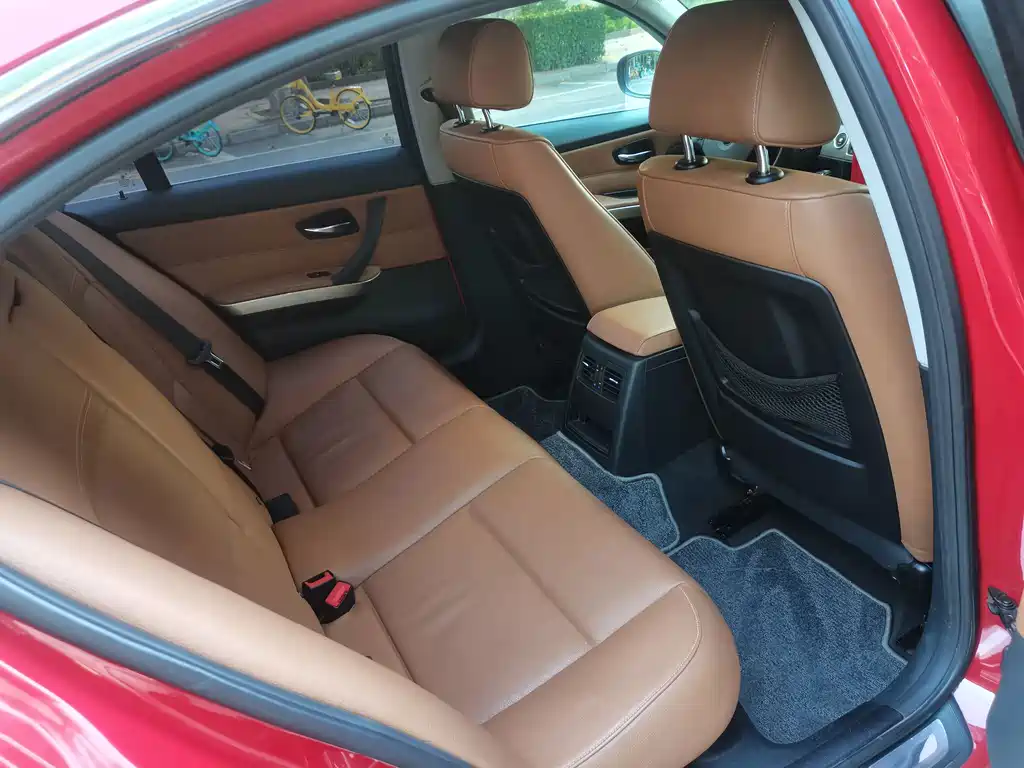 BMW 3 Series — миниатюра 20