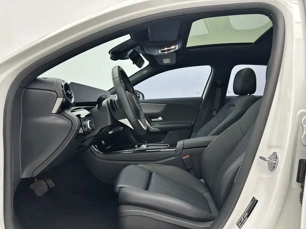Mercedes-Benz A-Class — миниатюра 5
