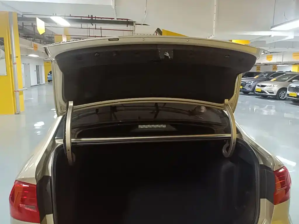 Volkswagen Bora — миниатюра 19