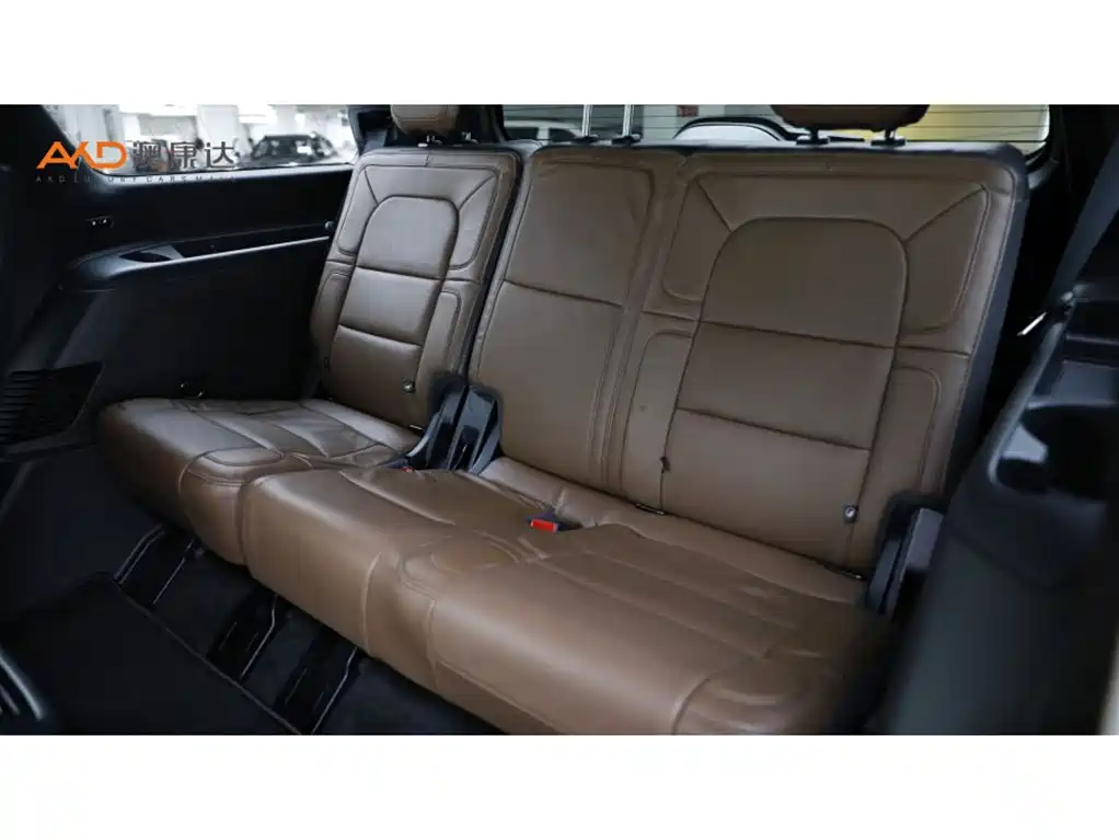 Lincoln Navigator — миниатюра 9