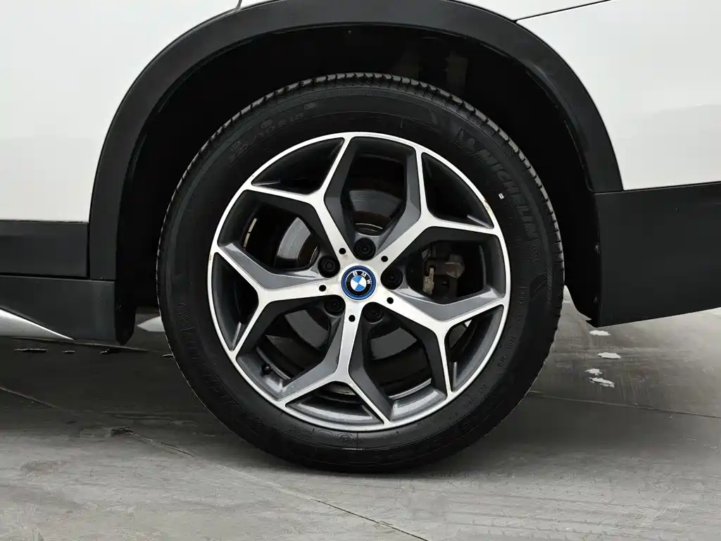 BMW X1 New Energy — миниатюра 9