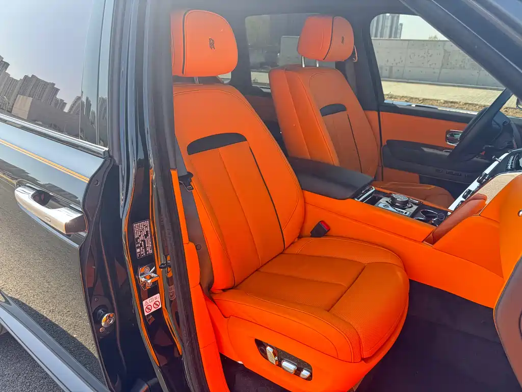 Rolls-Royce Cullinan 4-seat Edition, фото 15