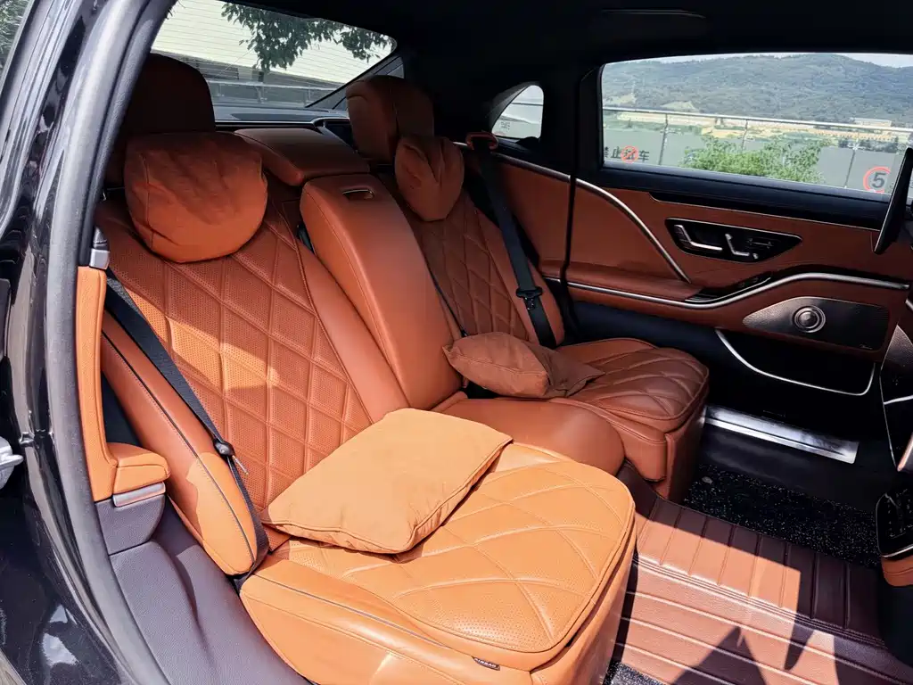 Mercedes-Benz S-Class — миниатюра 8