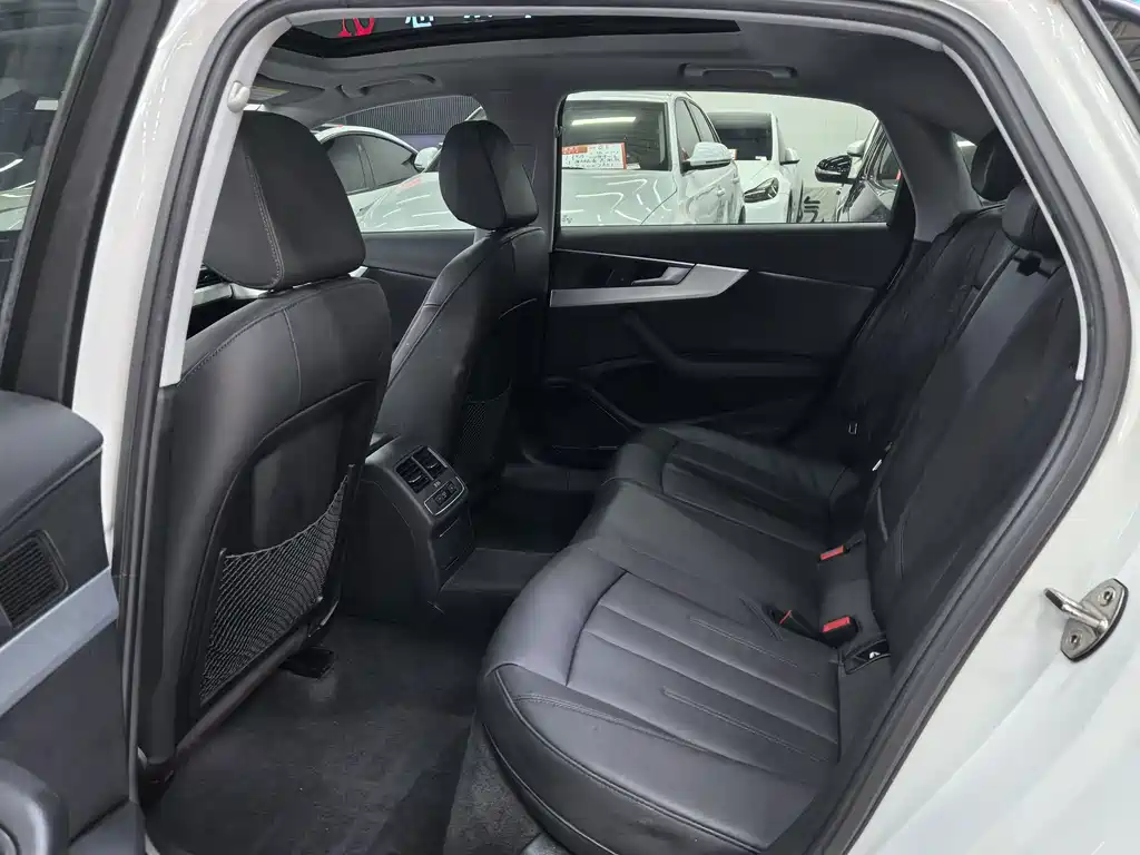 Audi A4L — миниатюра 5