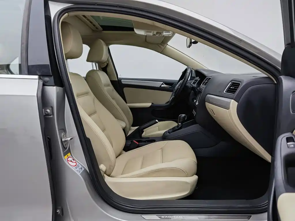 Volkswagen Sagitar — миниатюра 23