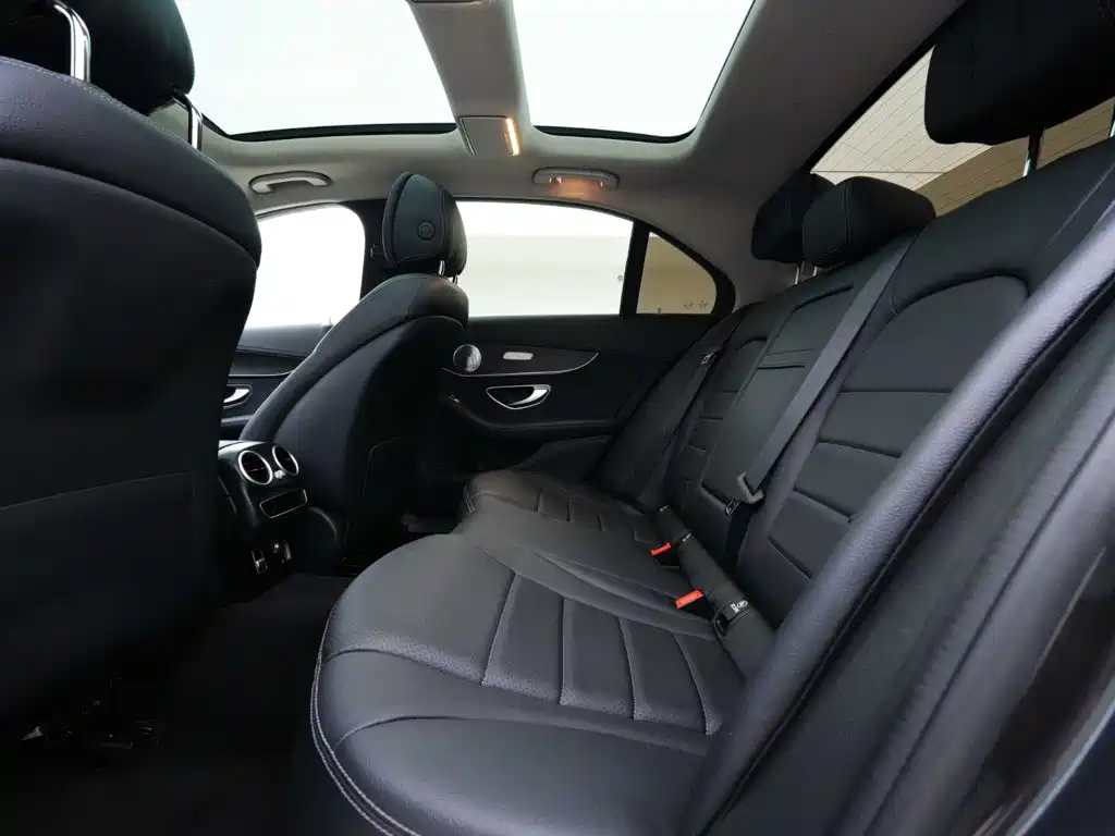 Mercedes-Benz C-Class — миниатюра 19