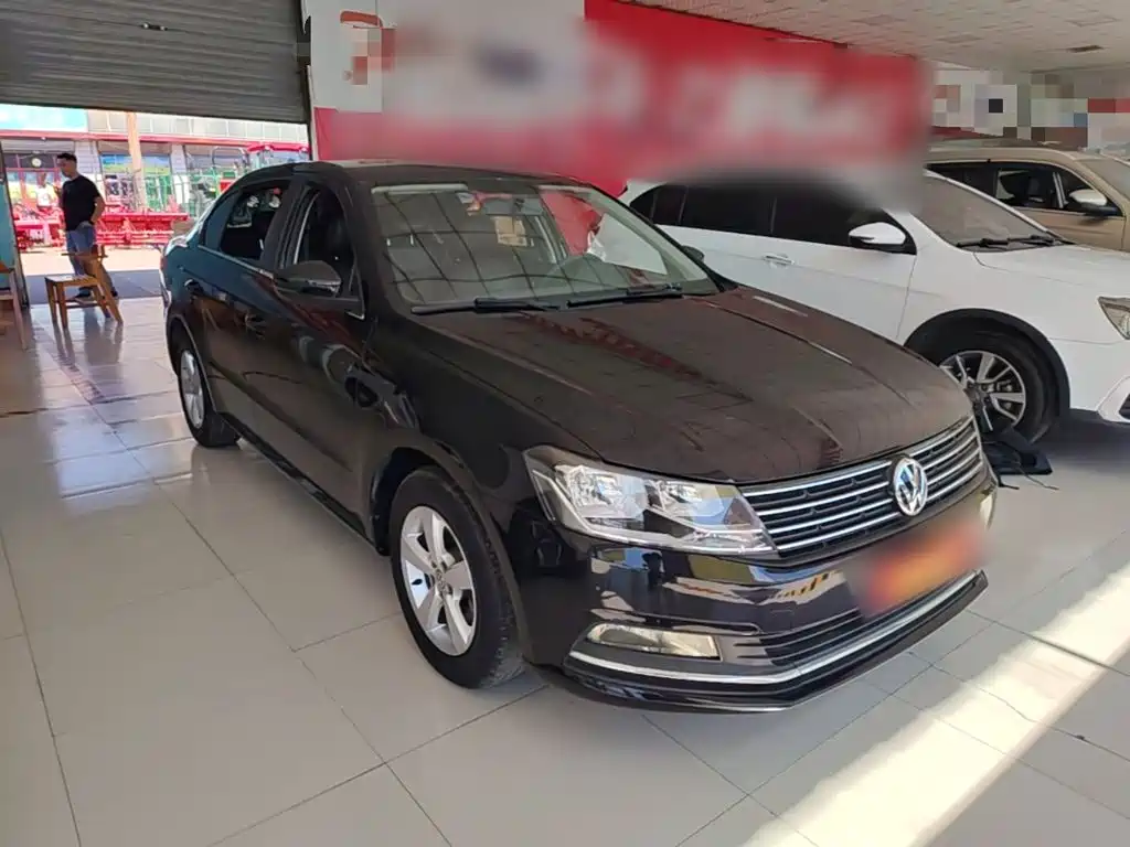 Volkswagen Lavida — миниатюра 4