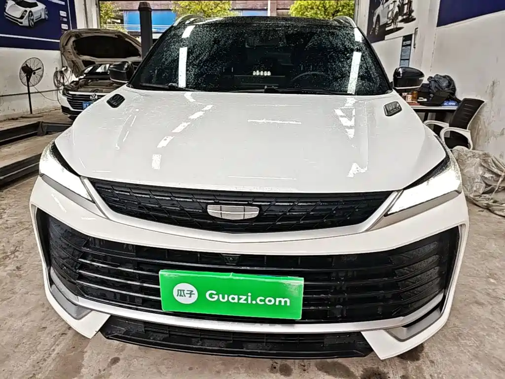 Geely Binyue — миниатюра 3