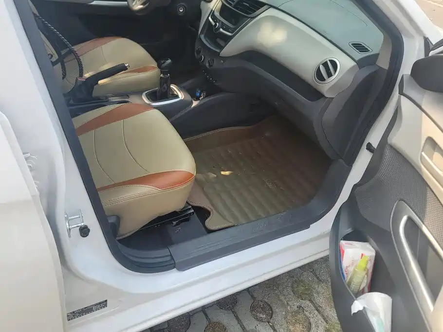 Chevrolet Sail — миниатюра 8