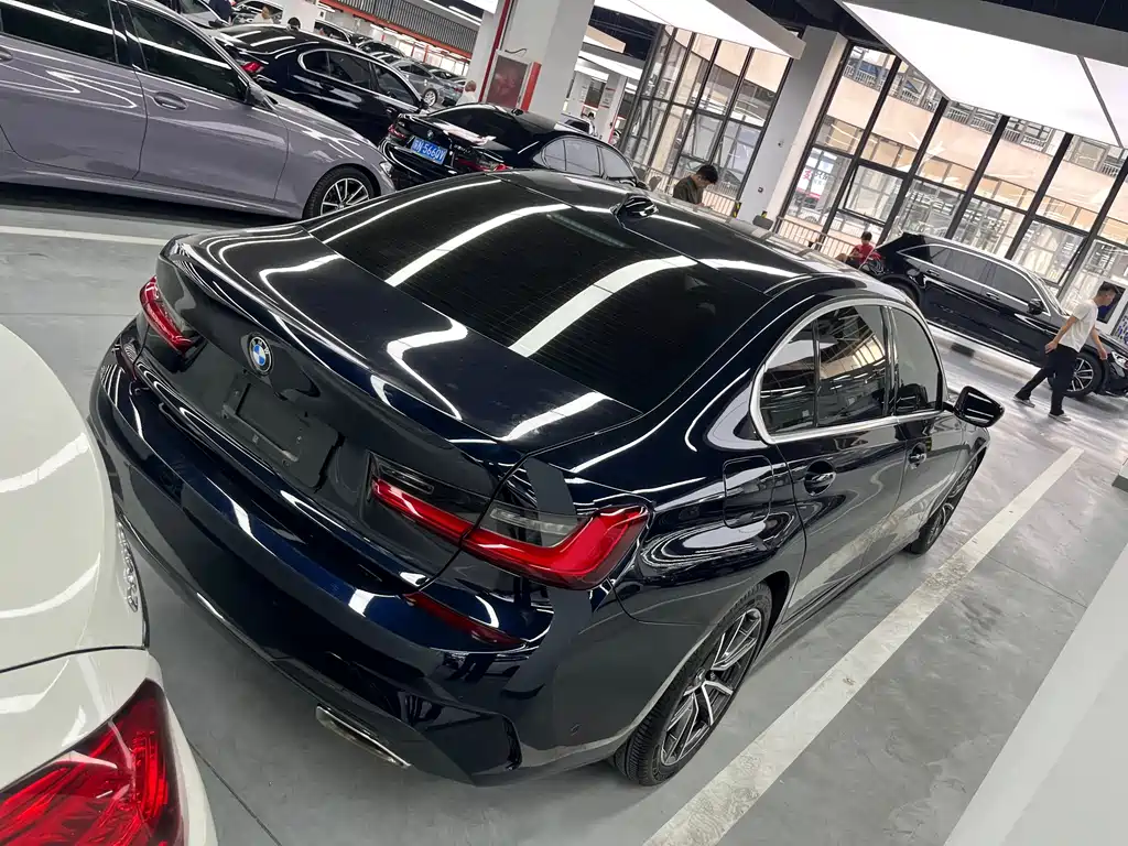 BMW 3 Series — миниатюра 13