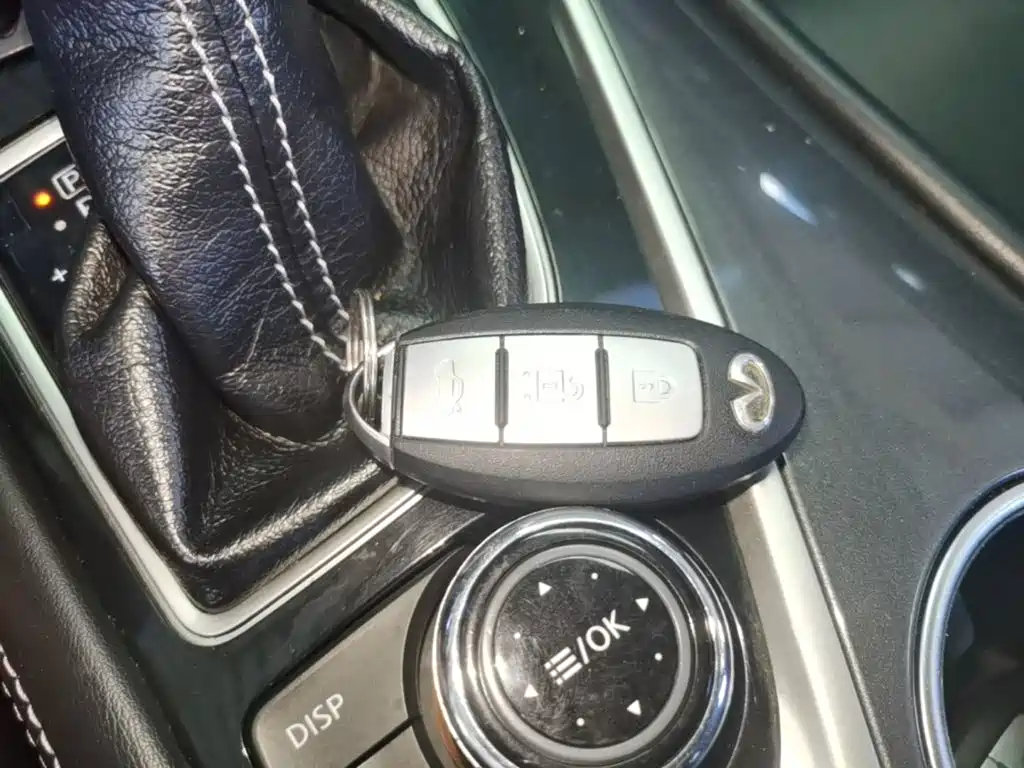 Infiniti Q50L — миниатюра 9