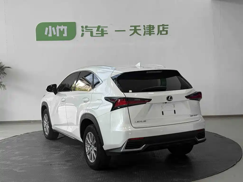 Lexus NX — миниатюра 7