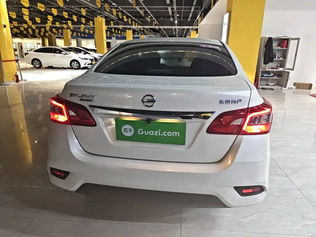 Nissan Sylphy — миниатюра 6