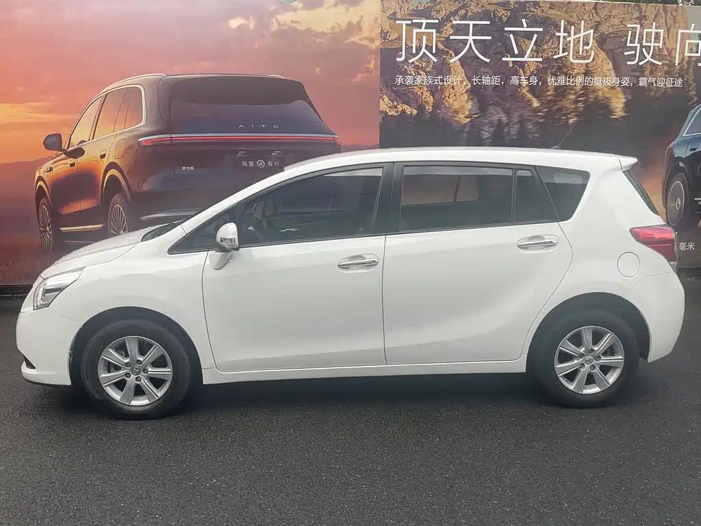 Toyota Verso — миниатюра 4
