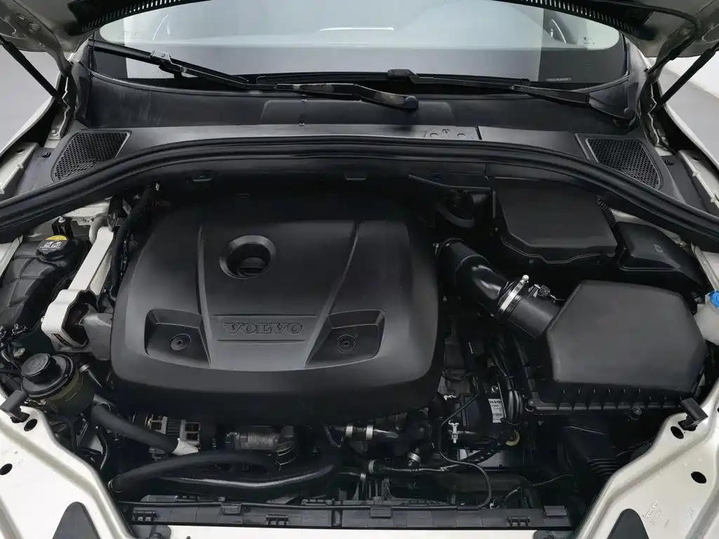 Volvo XC60 — миниатюра 6